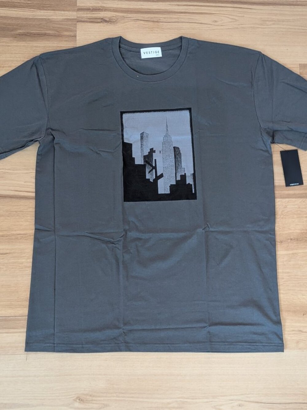 NWT Vestige Graphic City Scape Tee Green/Grey 2XL Crewneck Short Sleeve